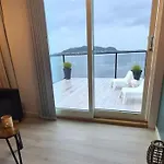 With A View וילה