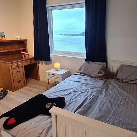 With A View فيلة