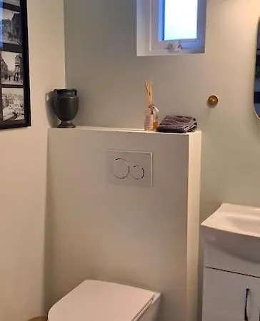 With A View فيلة *