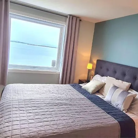 فيلة With A View *